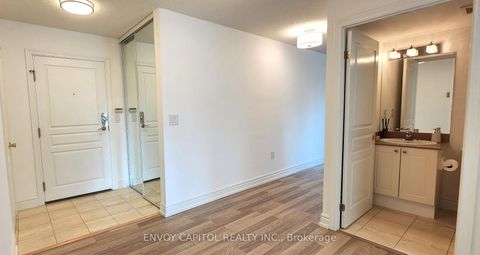 Photo 2 at 602 - 1 Hycrest Avenue, Willowdale East, Toronto