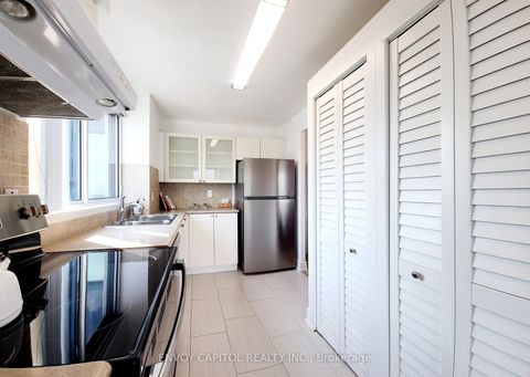 Photo 6 at 602 - 1 Hycrest Avenue, Willowdale East, Toronto