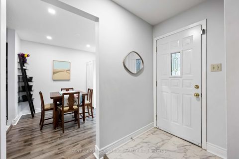 Photo 5 at 18 Rock Fern Way, Don Valley Village, Toronto