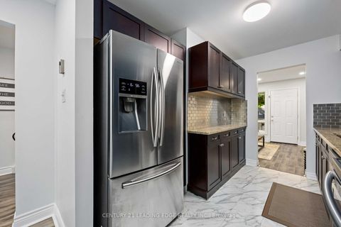 Photo 11 at 18 Rock Fern Way, Don Valley Village, Toronto