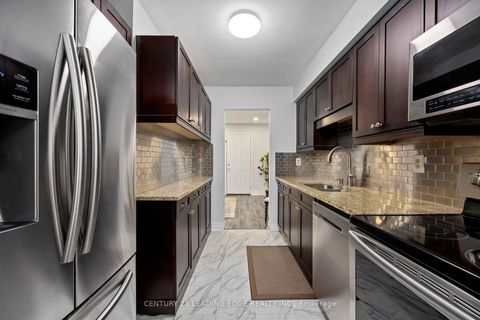 Photo 12 at 18 Rock Fern Way, Don Valley Village, Toronto