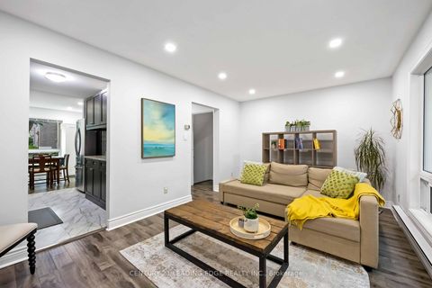 Photo 14 at 18 Rock Fern Way, Don Valley Village, Toronto
