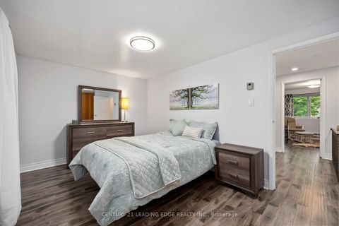 Photo 32 at 18 Rock Fern Way, Don Valley Village, Toronto