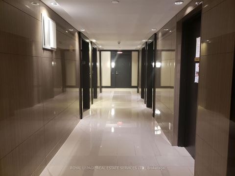 Photo 15 at 520 - 98 Lillian Street, Mount Pleasant West, Toronto