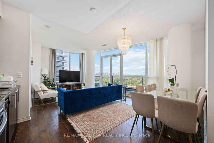 Photo 7 at 729 - 2885 Bayview Avenue, Bayview Village, Toronto