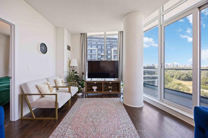 Photo 11 at 729 - 2885 Bayview Avenue, Bayview Village, Toronto