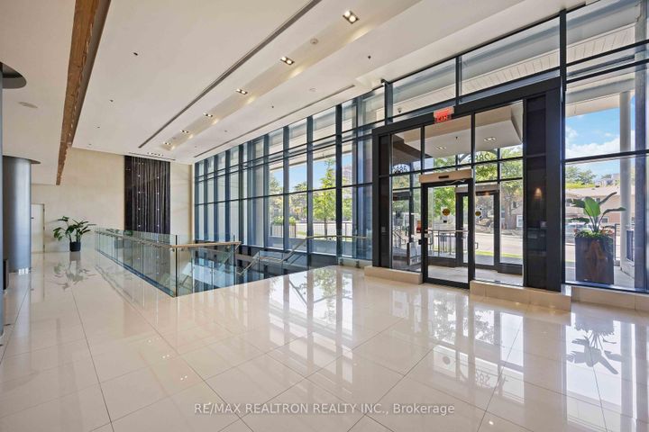 Photo 22 at 729 - 2885 Bayview Avenue, Bayview Village, Toronto