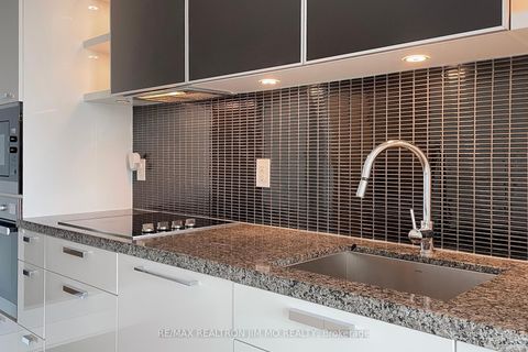 Photo 13 at 1706 - 32 Davenport Road, Annex, Toronto