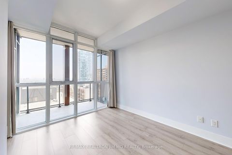 Photo 16 at 1706 - 32 Davenport Road, Annex, Toronto