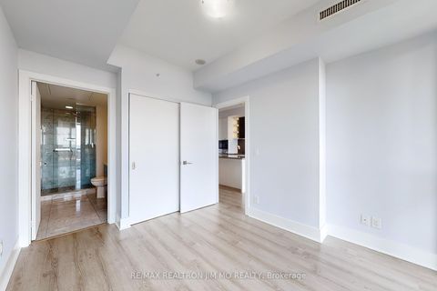 Photo 19 at 1706 - 32 Davenport Road, Annex, Toronto