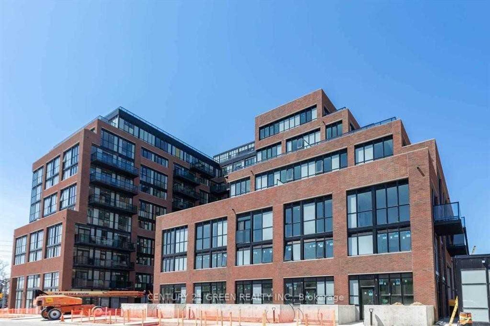 502 - 2300 St. Clair Avenue W, Junction Area, Toronto 