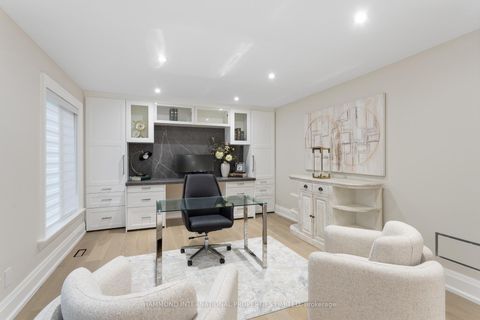 Photo 4 at 34 Humber Valley Crescent, King City, King