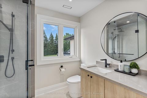 Photo 31 at 34 Humber Valley Crescent, King City, King