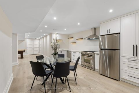 Photo 32 at 34 Humber Valley Crescent, King City, King