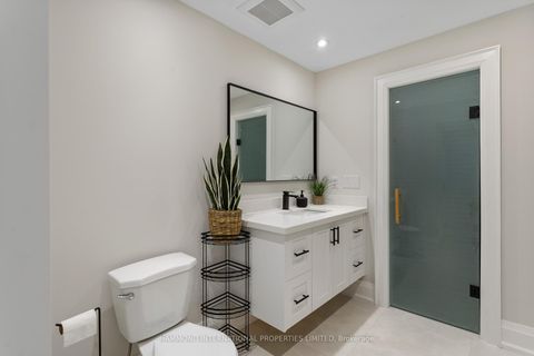 Photo 33 at 34 Humber Valley Crescent, King City, King