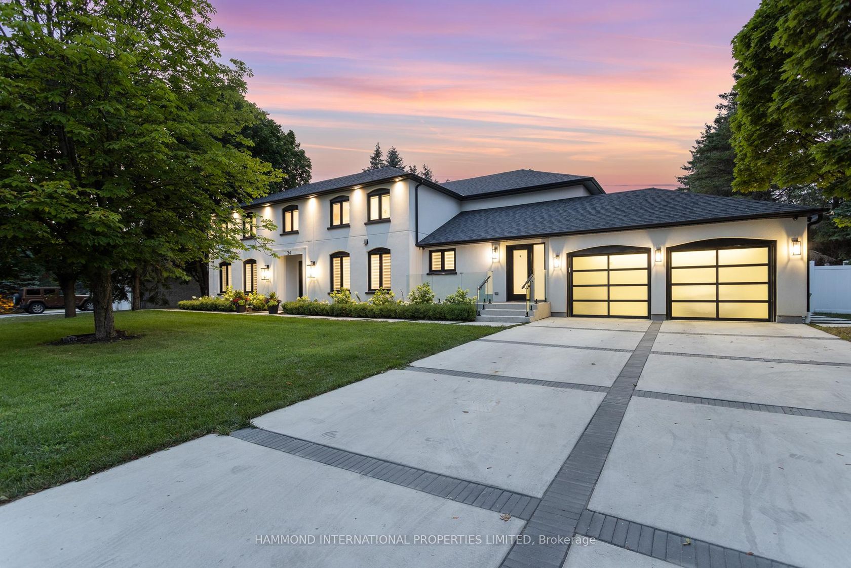 34 Humber Valley Crescent, King City, King by Loree Meneguzzi Real Estate 34 Humber Valley Crescent, King City, King