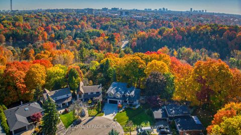 Photo 34 at 15 Sulkara Court, Victoria Village, Toronto