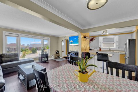 Photo 9 at 50 Datchet Road, CFB, Toronto