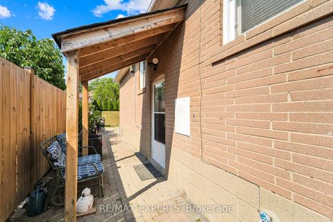 Photo 28 at 50 Datchet Road, CFB, Toronto