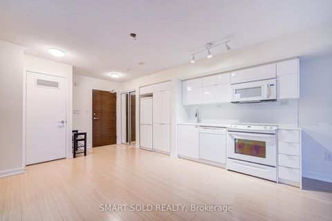Photo 4 at 736 - 151 Dan Leckie Way, Waterfront Communities C1, Toronto