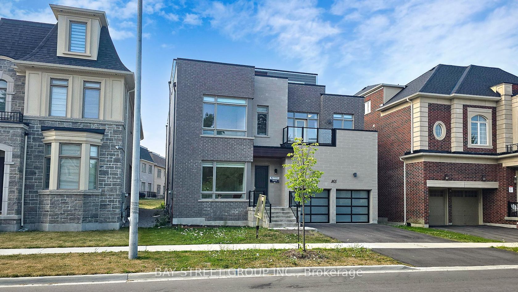 165 Hillsview Drive, Observatory, Richmond Hill 