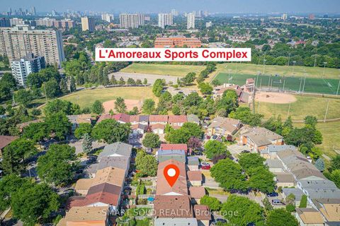 Photo 6 at 81 Rakewood Crescent, L'Amoreaux, Toronto