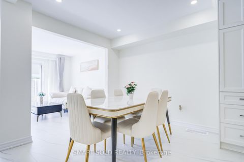 Photo 23 at 81 Rakewood Crescent, L'Amoreaux, Toronto