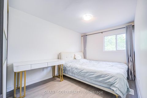 Photo 29 at 81 Rakewood Crescent, L'Amoreaux, Toronto
