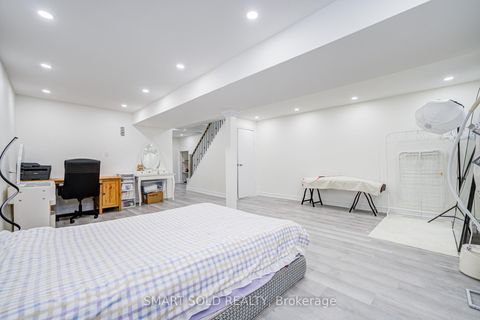 Photo 45 at 81 Rakewood Crescent, L'Amoreaux, Toronto