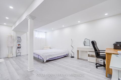 Photo 47 at 81 Rakewood Crescent, L'Amoreaux, Toronto