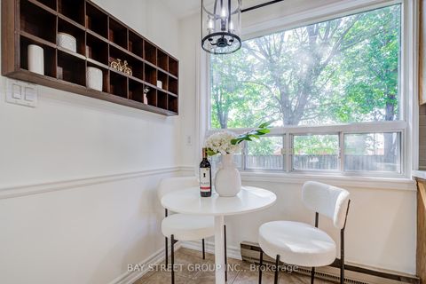 Photo 11 at 214 William Roe Boulevard, Central Newmarket, Newmarket