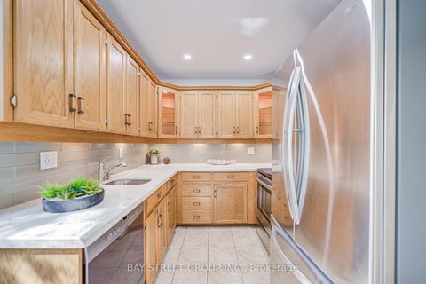 Photo 15 at 214 William Roe Boulevard, Central Newmarket, Newmarket