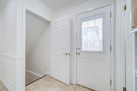 Photo 18 at 214 William Roe Boulevard, Central Newmarket, Newmarket