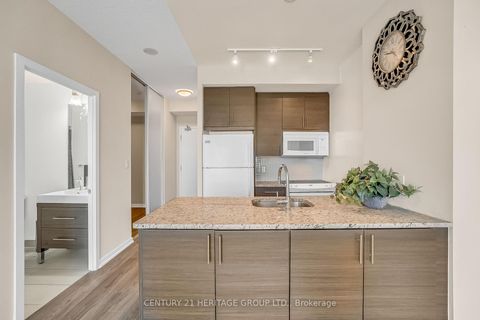 Photo 7 at 905 - 70 Forest Manor Road, Henry Farm, Toronto