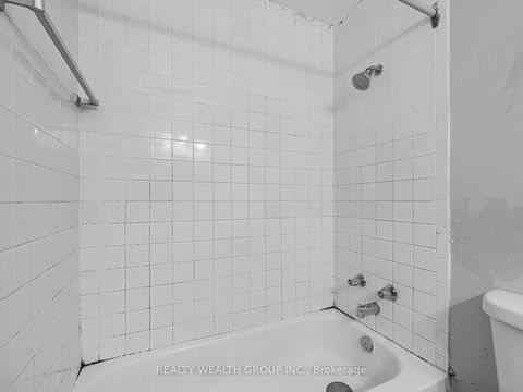 Photo 17 at 306 - 4062 Lawrence Avenue, West Hill, Toronto