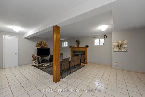 Photo 31 at 127 O'Connor Crescent, North Richvale, Richmond Hill