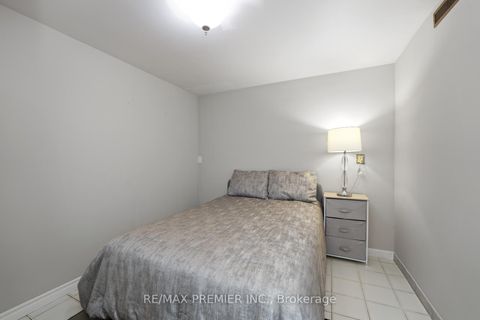 Photo 34 at 127 O'Connor Crescent, North Richvale, Richmond Hill
