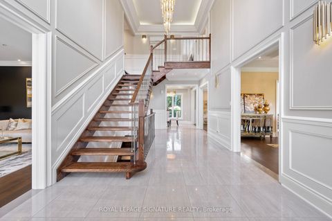 Photo 3 at 75 Rachelle Court, Kleinburg, Vaughan