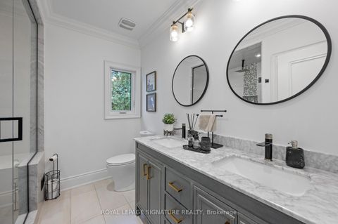 Photo 24 at 75 Rachelle Court, Kleinburg, Vaughan