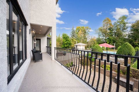 Photo 33 at 75 Rachelle Court, Kleinburg, Vaughan