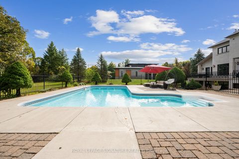 Photo 35 at 75 Rachelle Court, Kleinburg, Vaughan
