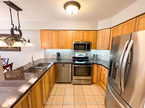 Photo 4 at 47 Christephen Crescent, Rouge Woods, Richmond Hill