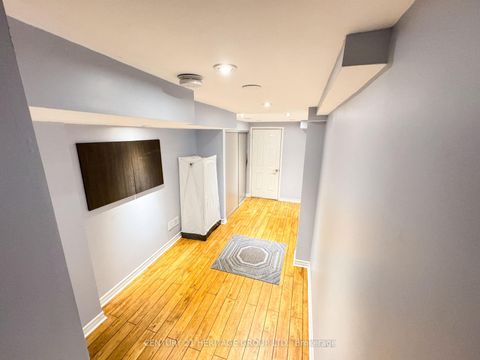 Photo 17 at 47 Christephen Crescent, Rouge Woods, Richmond Hill