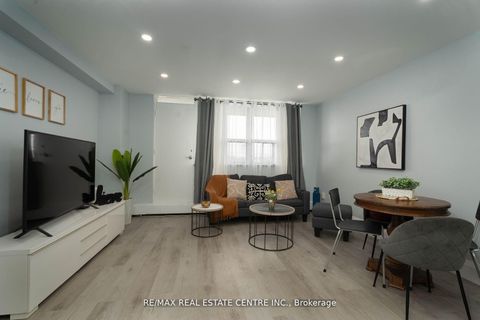 Photo 3 at 504 - 3621 Lakeshore Boulevard, Long Branch, Toronto