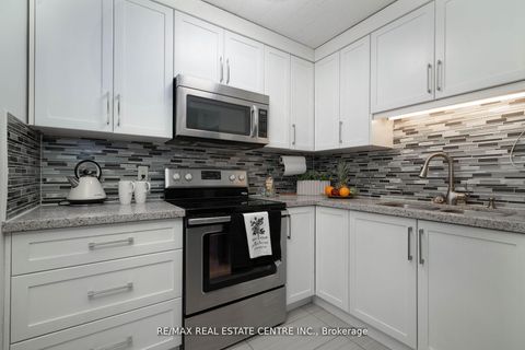 Photo 6 at 504 - 3621 Lakeshore Boulevard, Long Branch, Toronto