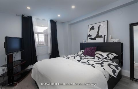 Photo 11 at 504 - 3621 Lakeshore Boulevard, Long Branch, Toronto