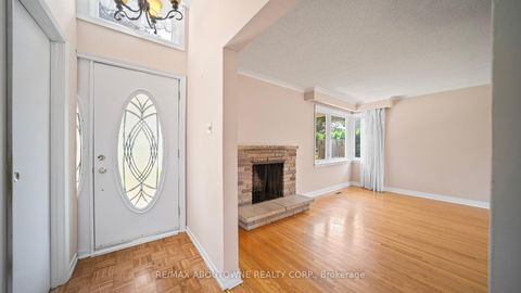Photo 3 at 517 Pinegrove Road, WO West, Oakville