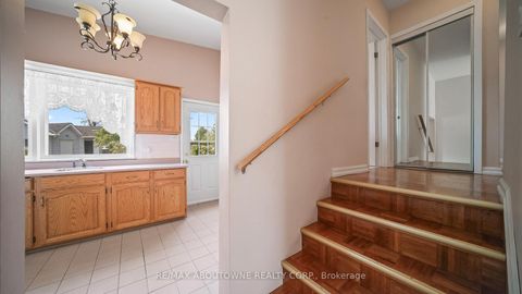 Photo 10 at 517 Pinegrove Road, WO West, Oakville