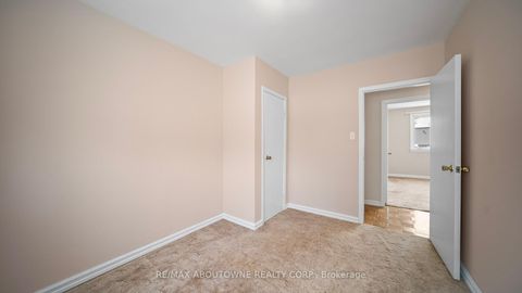 Photo 15 at 517 Pinegrove Road, WO West, Oakville