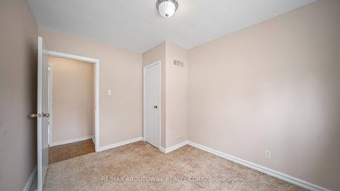 Photo 19 at 517 Pinegrove Road, WO West, Oakville